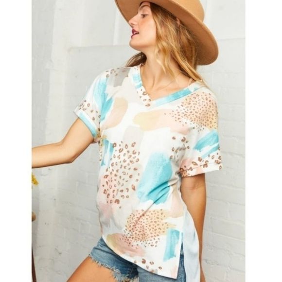 Ivory Dolman V-Neck Animal Print Top - Picture 1 of 5